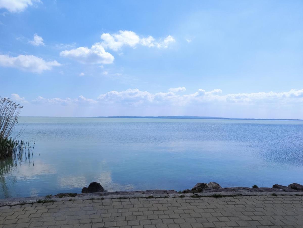 Royal Relax Apartman Keszthely Εξωτερικό φωτογραφία