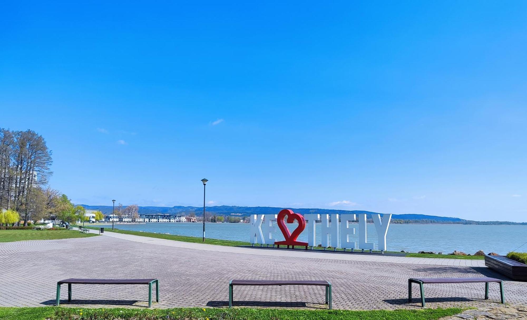 Royal Relax Apartman Keszthely Εξωτερικό φωτογραφία